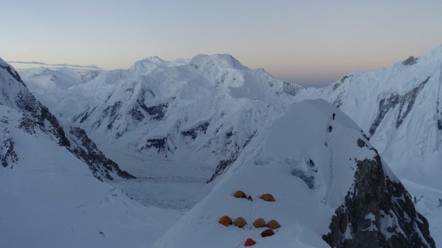 Sophie Lavaud a conquis le sommet du Gasherbrum II, à 8035 m ! - ©